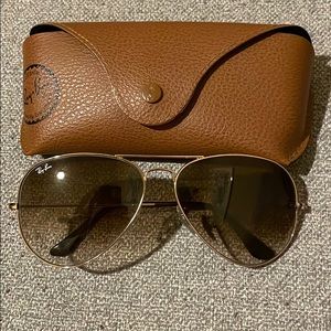 Ray Ban Large Aviator Sunglasses